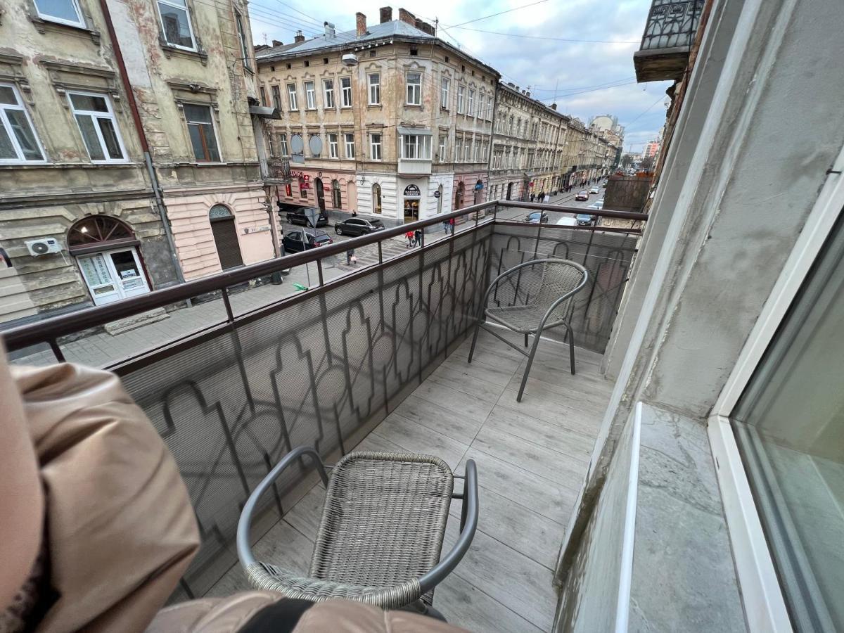 Kulisha 2Bedroom Apartment Near Opera House With Balcony Lvov Exteriér fotografie
